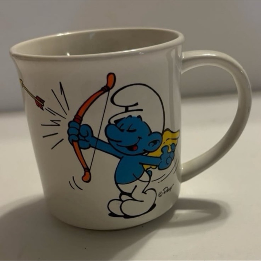 Vintage Smurf Character Mug with Cupid Bow Design
